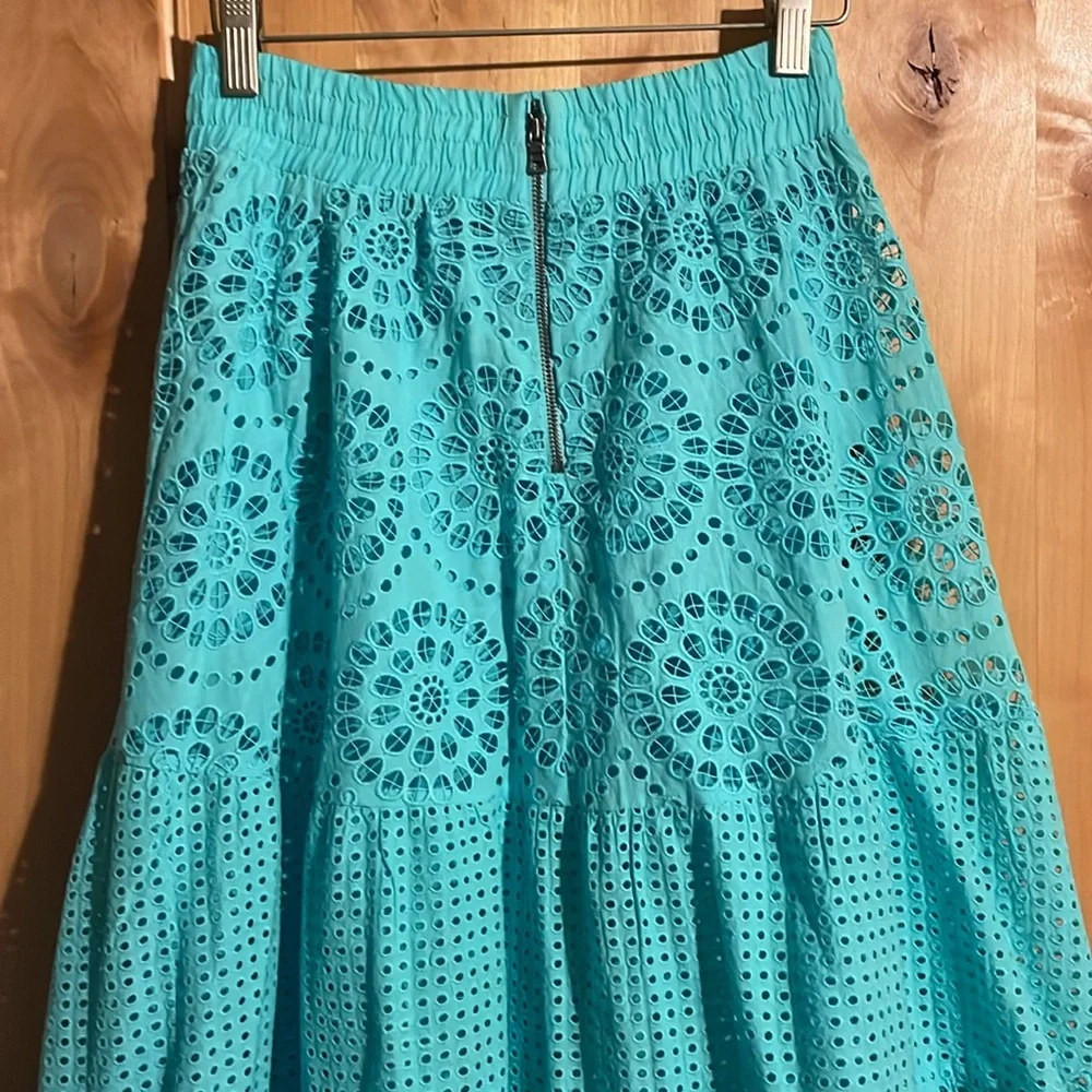 ALICE + OLIVIA Melony Sky Blue Eyelet Trim Lined Midi Skirt $560 EUC 0 - Picture 8 of 16